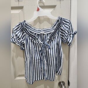 Papaya top,‎ size medium, striped, blue and white.